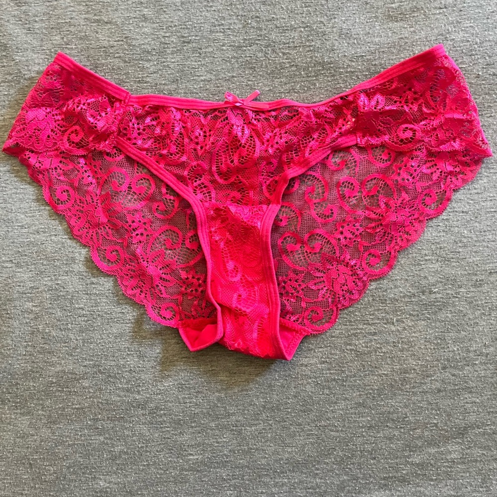 Women’s NWOT thong underwear